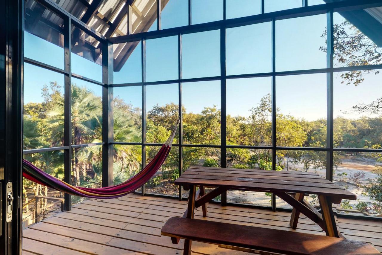 Inn The Trees Cabanas Placencia エクステリア 写真